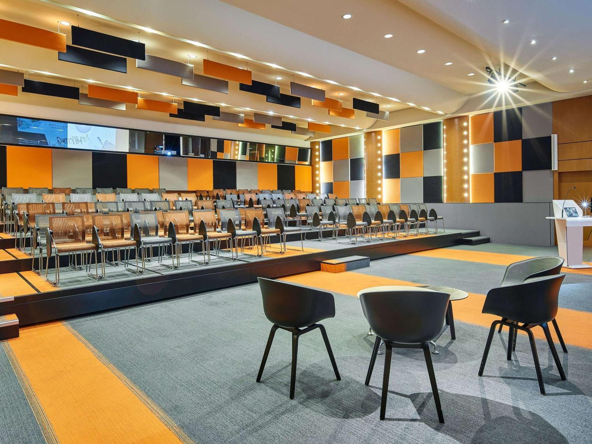 Novotel Paris Rueil Malmaison Dış mekan fotoğraf